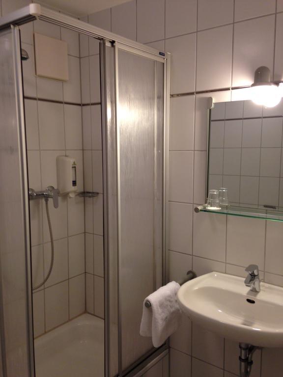 Hotel Astra Ращат Стая снимка