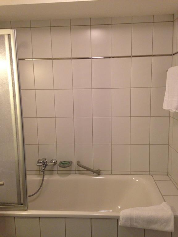 Hotel Astra Ращат Стая снимка
